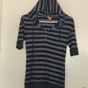 Short Sleeve Hooded Top